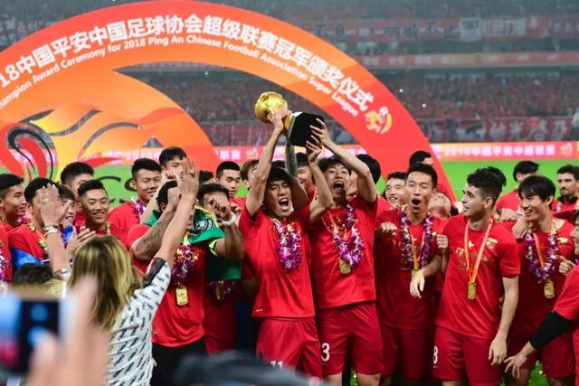 中超-莱昂纳多破门李新翔建功 海港2-0送申花两连败